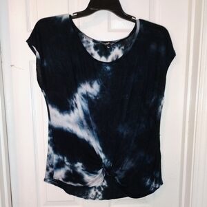 Stylish Black and White Tie-Dye Blouse PTP 24"